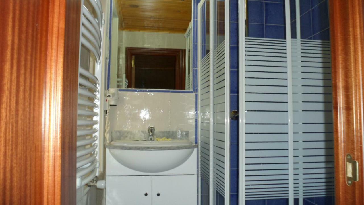 Hotel Sarao Escarrilla Quarto foto